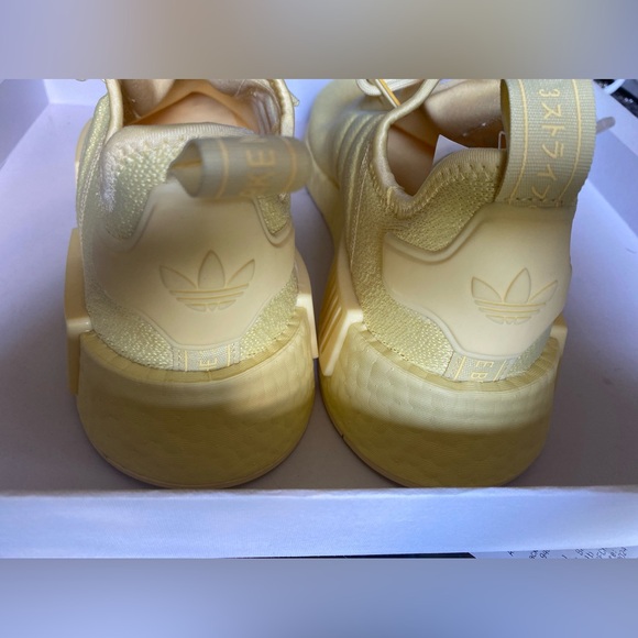 Adidas Originals [9] NMD_R1 Sneakers - Picture 5 of 13